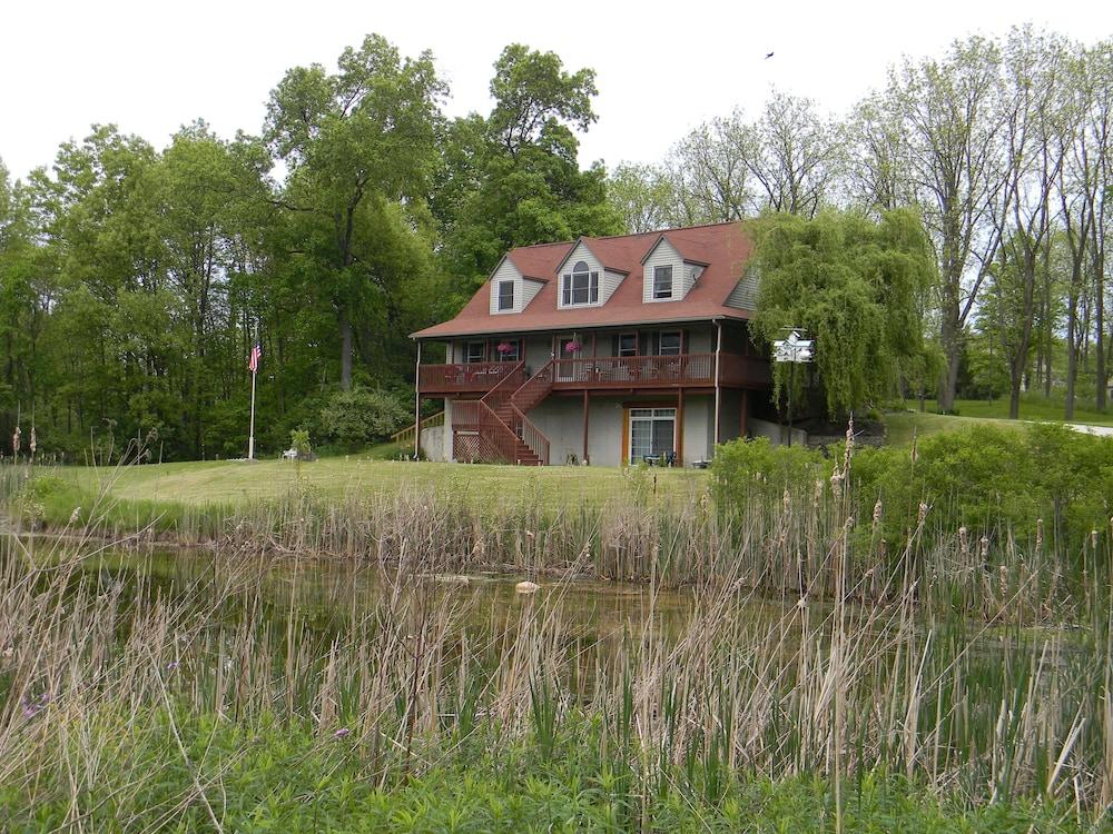 BMI Bed & Breakfast and Oasis