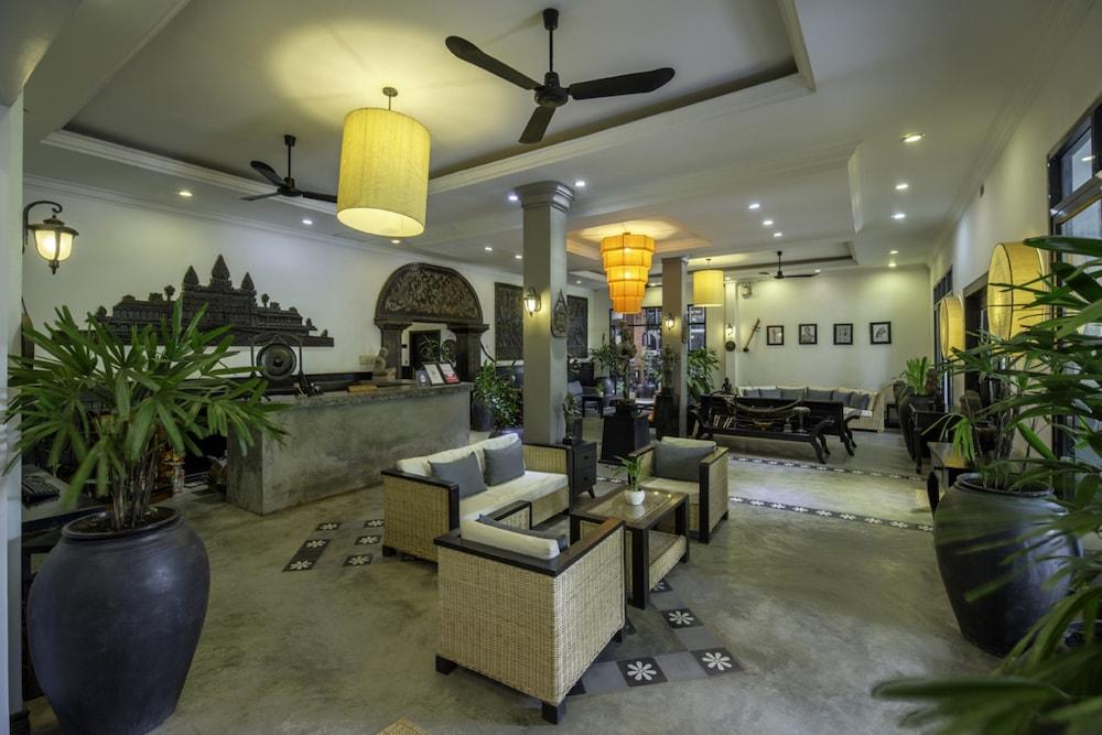 The Cyclo Residence Suite