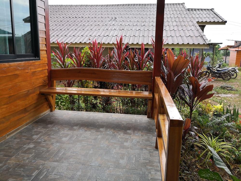 Baan Suanmok Khao Kho