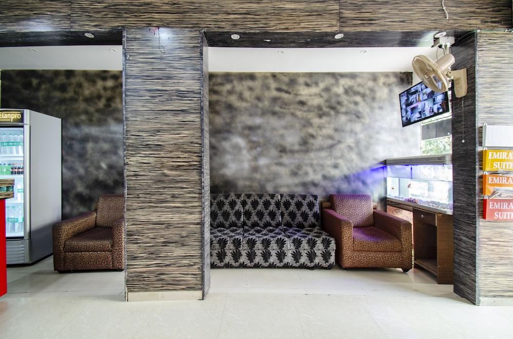 FabExpress Emirates Suites