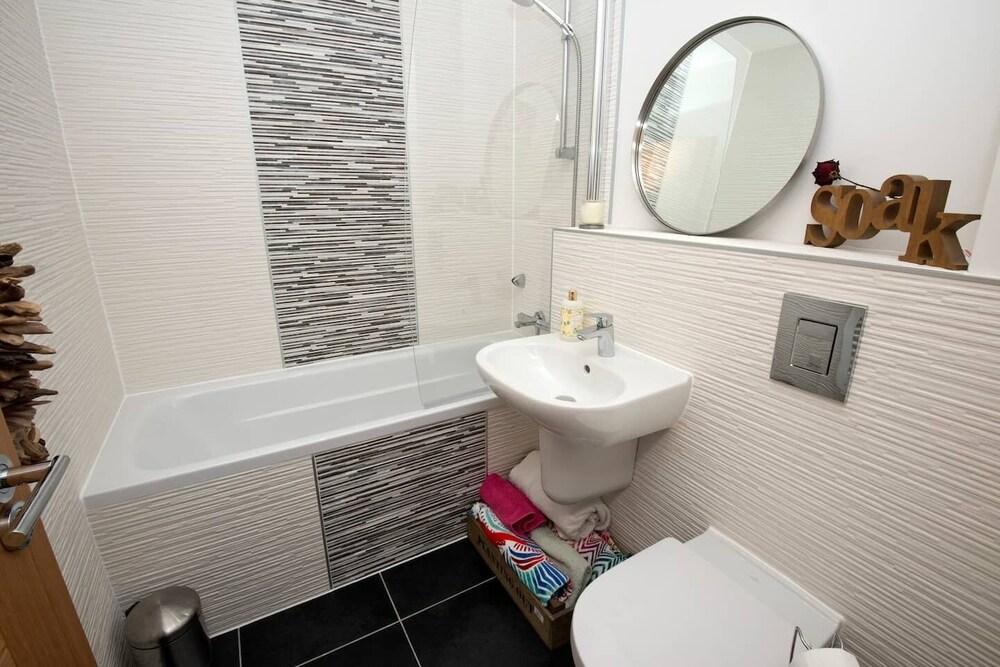 Fantastic 2 Bedroom City Centre Apartment