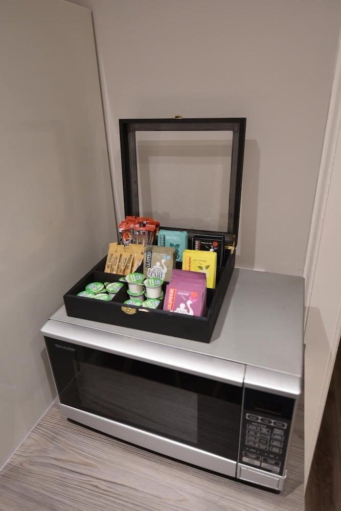 First - Slateford House Apartment