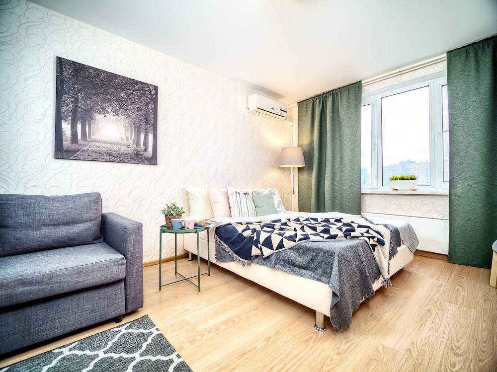 KvartalApartments on Volzhskaya Naberezhnaya, 19