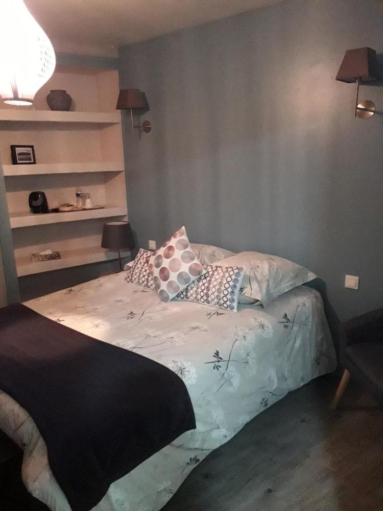 Le Café des Fleurs Chambres d'hôtes