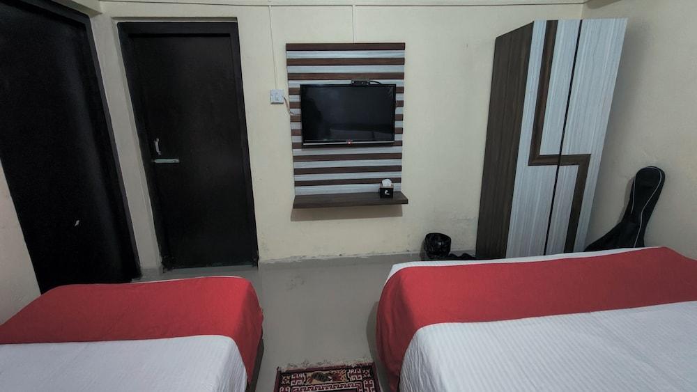 Samarth Bardia Adventure Resort