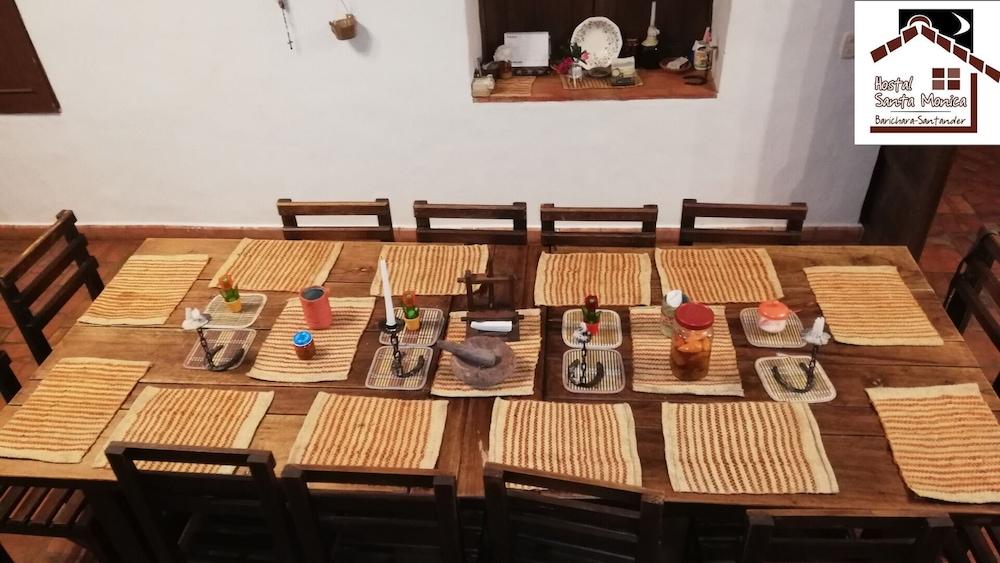 Hostal Santa Mónica