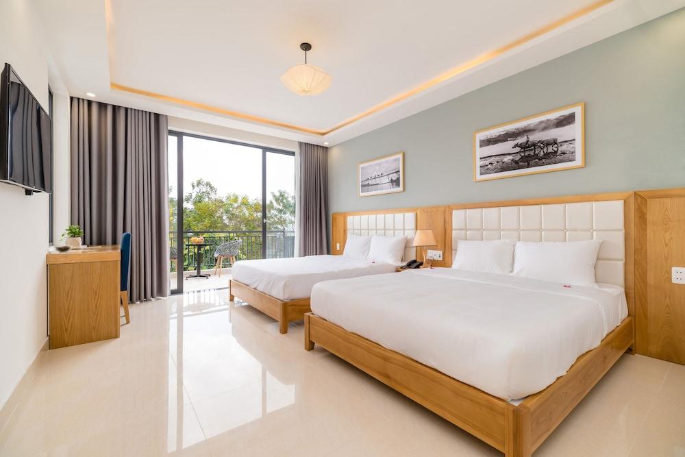 Babylon Hoi An Central Villa