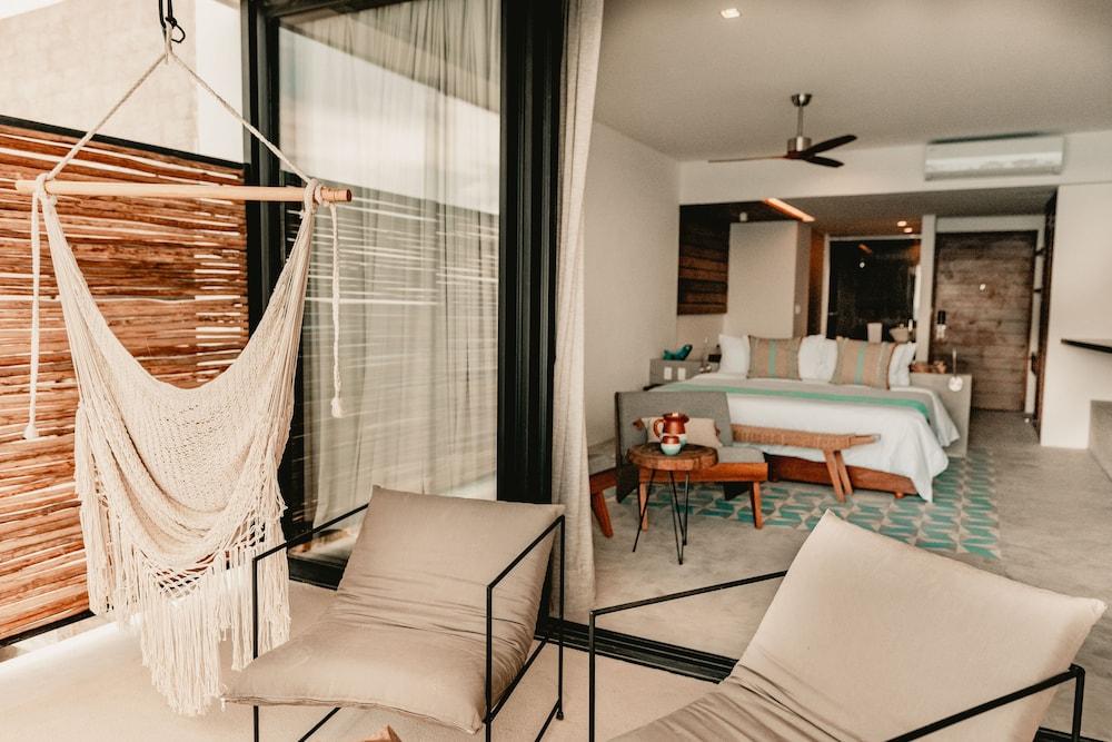 Hotel B Unique - Adults Only