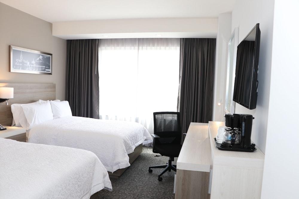 Hampton Inn & Suites by Hilton Puebla