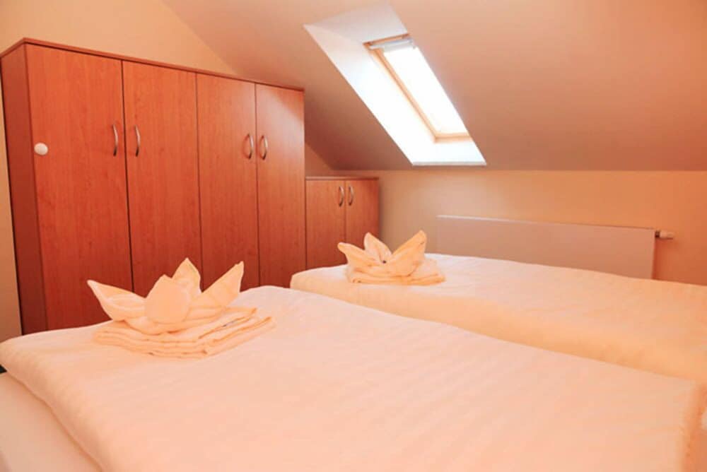 Strandhotel & Restaurant Mirow