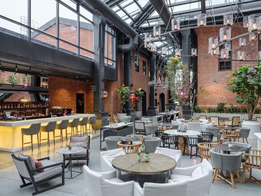 Kazan Palace by Tasıgo