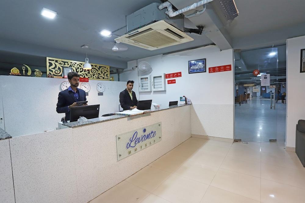 Capital 0 18693 Hotel Levanti