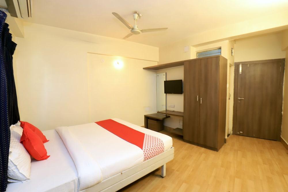 OYO 15983 Hotel Devpriya