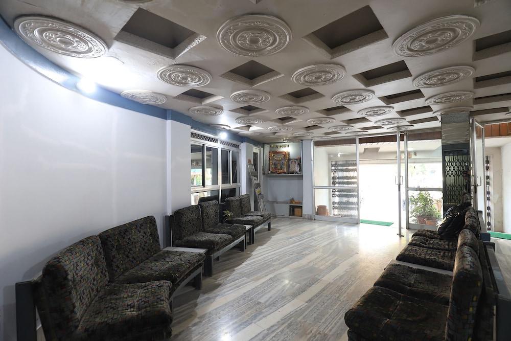 OYO 15983 Hotel Devpriya