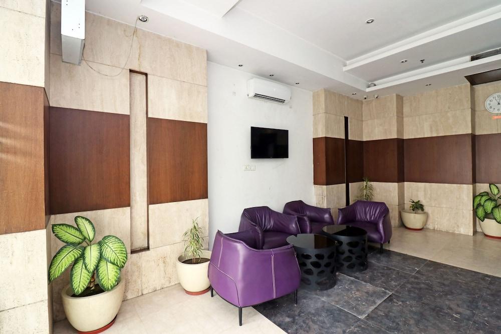 OYO 19296 Joy Inn & Suites