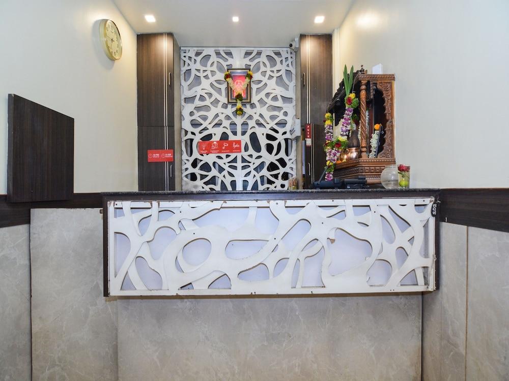 OYO 19777 Nikhil Garden