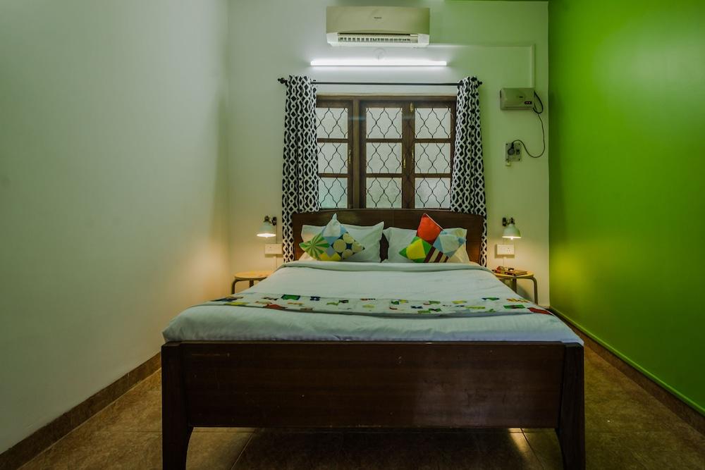 OYO 23075 Home Modern 3BHK Villa Saligao