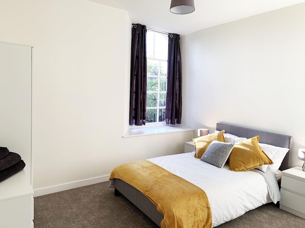 The Baptist Chapel - 9