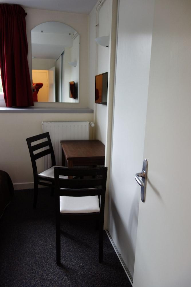 Acacias Apparts Hôtel