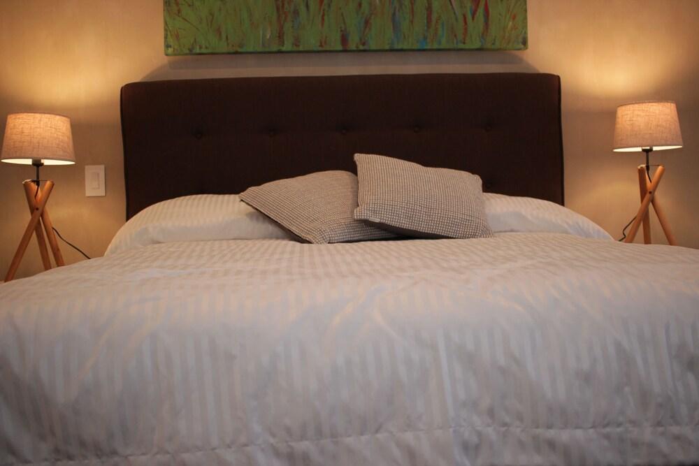 BEE Suites Curridabat