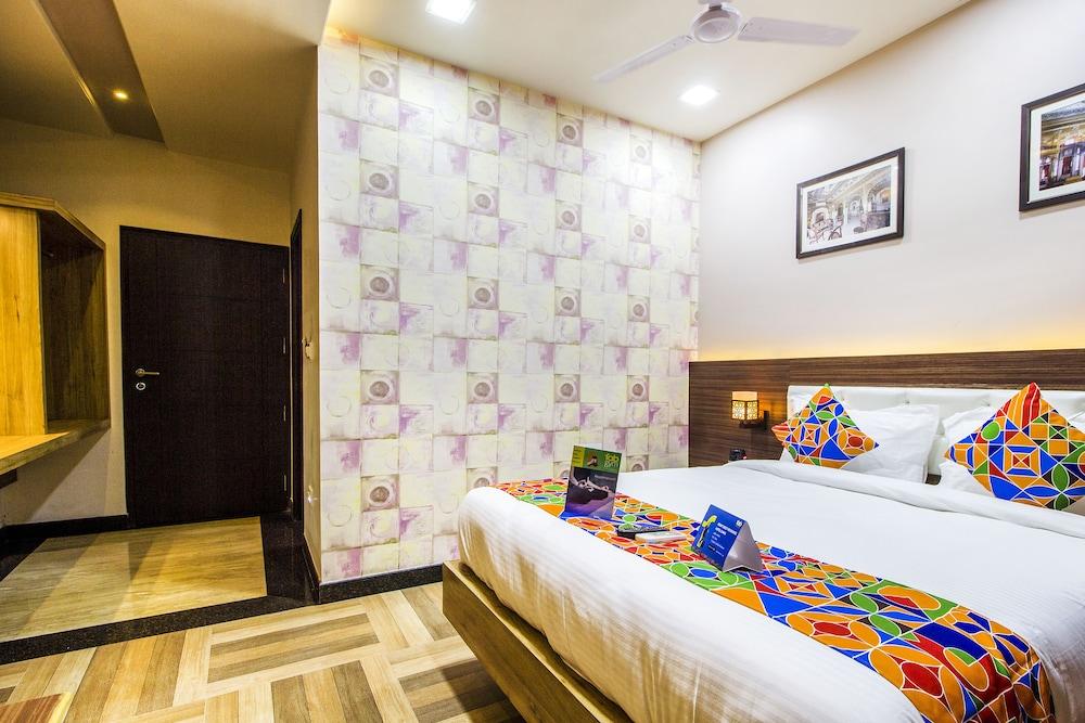 FabHotel The Royal CM Plaza