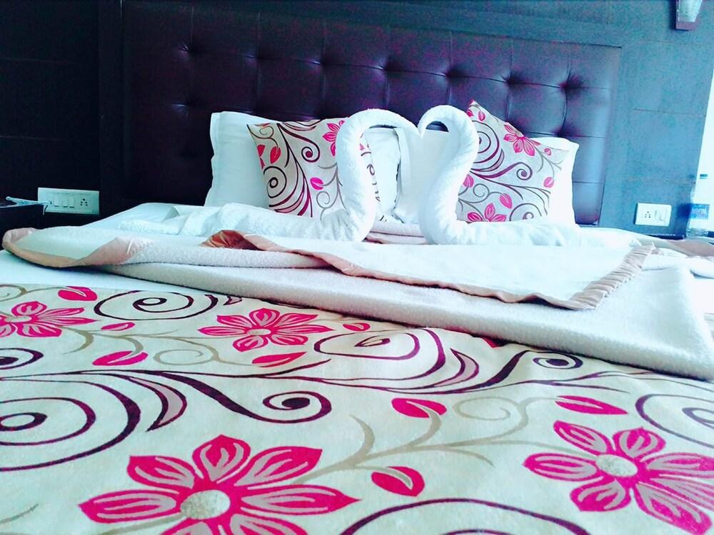 Hotel Lords Highway Inn