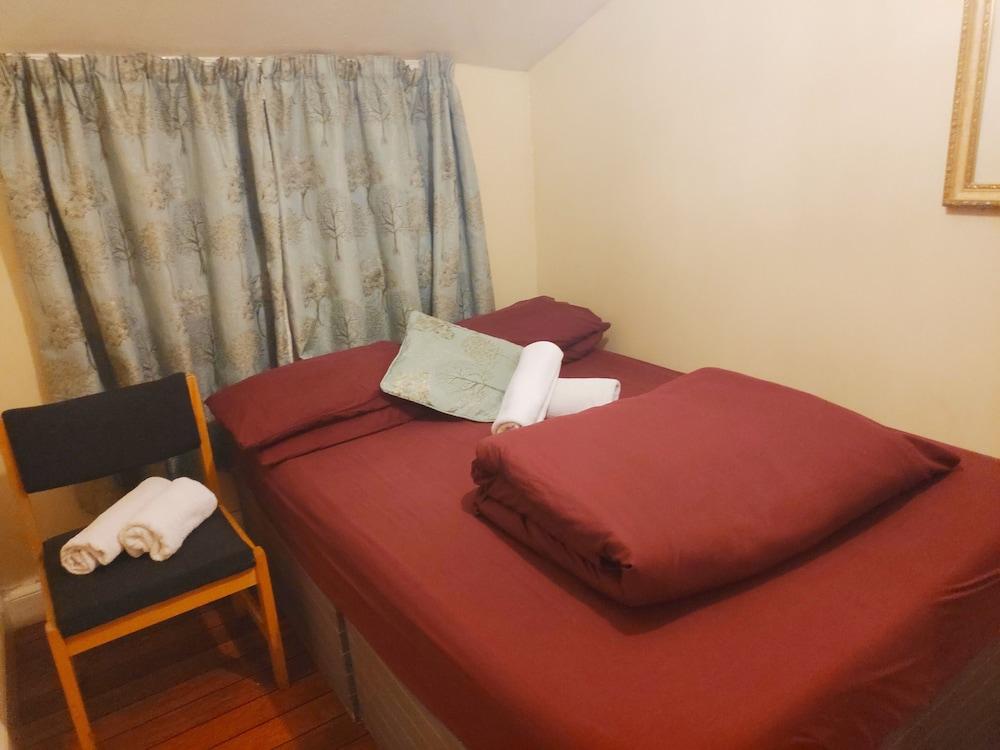 Embassie Backpackers Liverpool