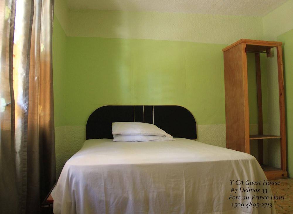 T-CA Guest House & Resto