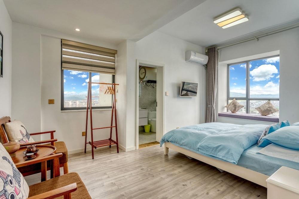 Tengchong Two Suite Guesthouse