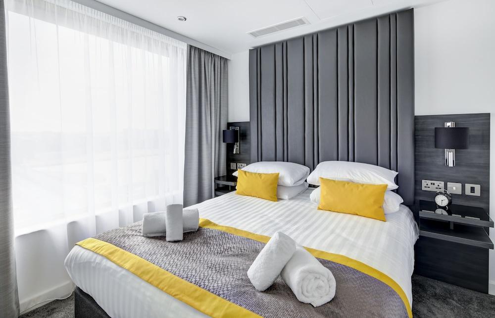 Dockside Apartments at Excel