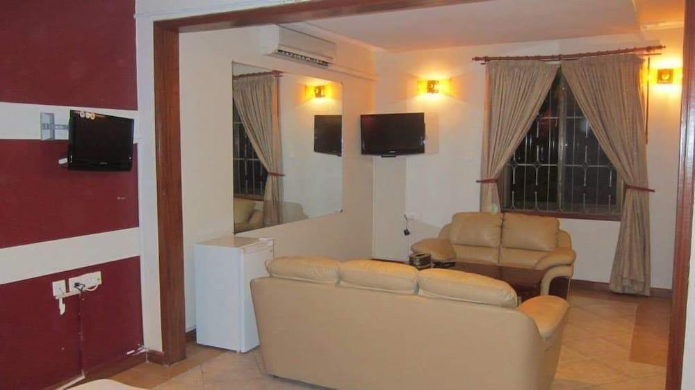 Mombasa Family Lodge