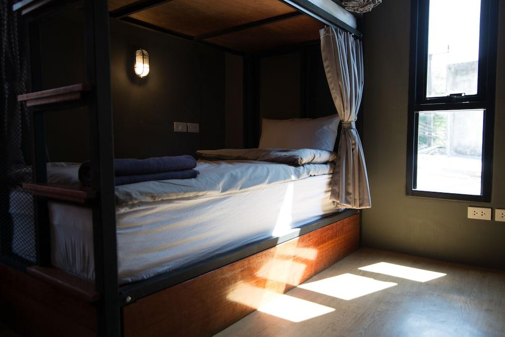 The Arbern Hostel x Bistro