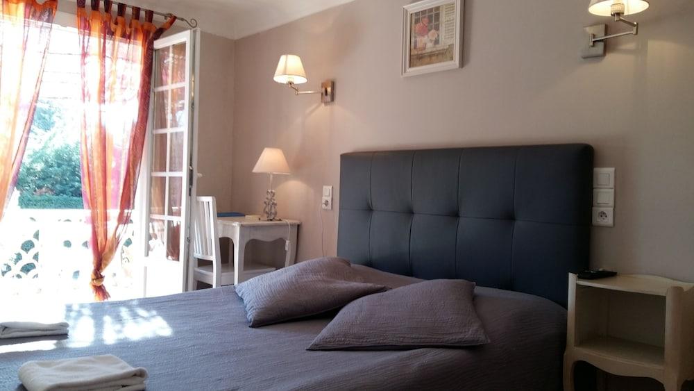 Hôtel Le Chêne Vert