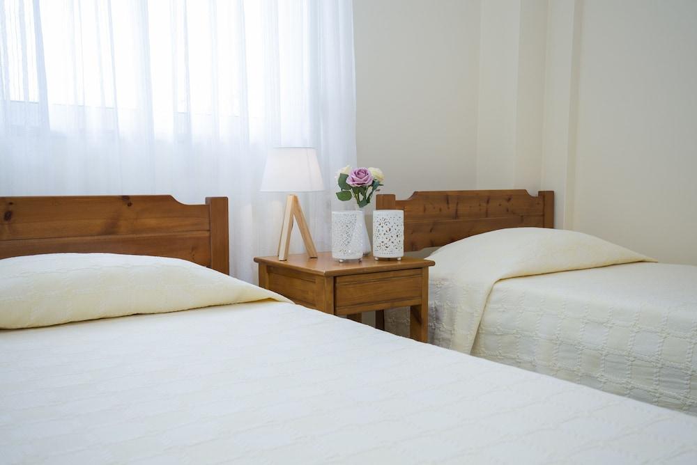 Sea Daffodil Apartments