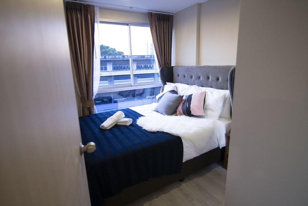 Near BK University Quiet Condo in Rama4 bkb130