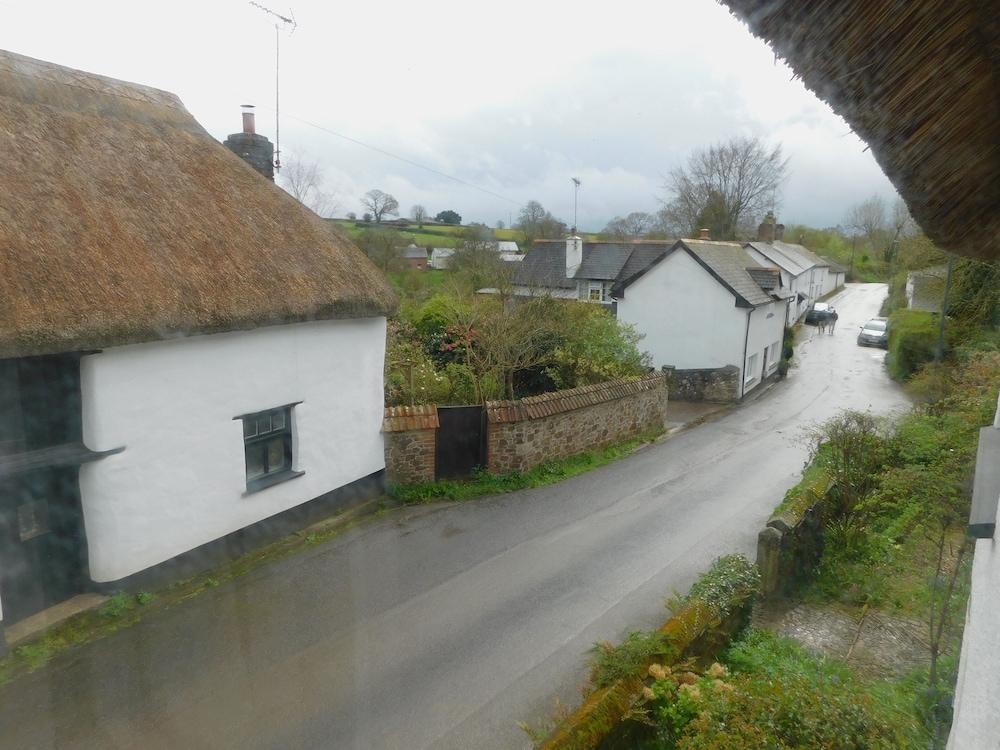 Middletown Farmhouse B&B