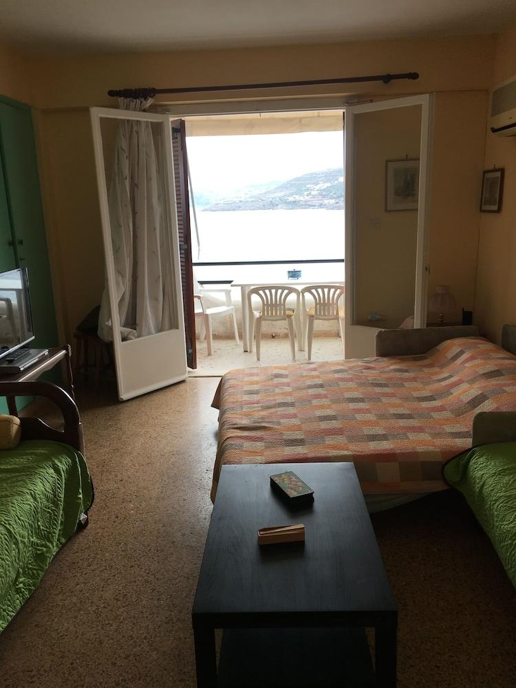 Daskalio Resort Adamis