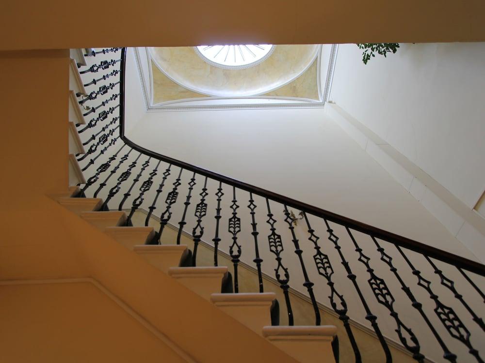 Escape To Edinburgh @ Albyn Place