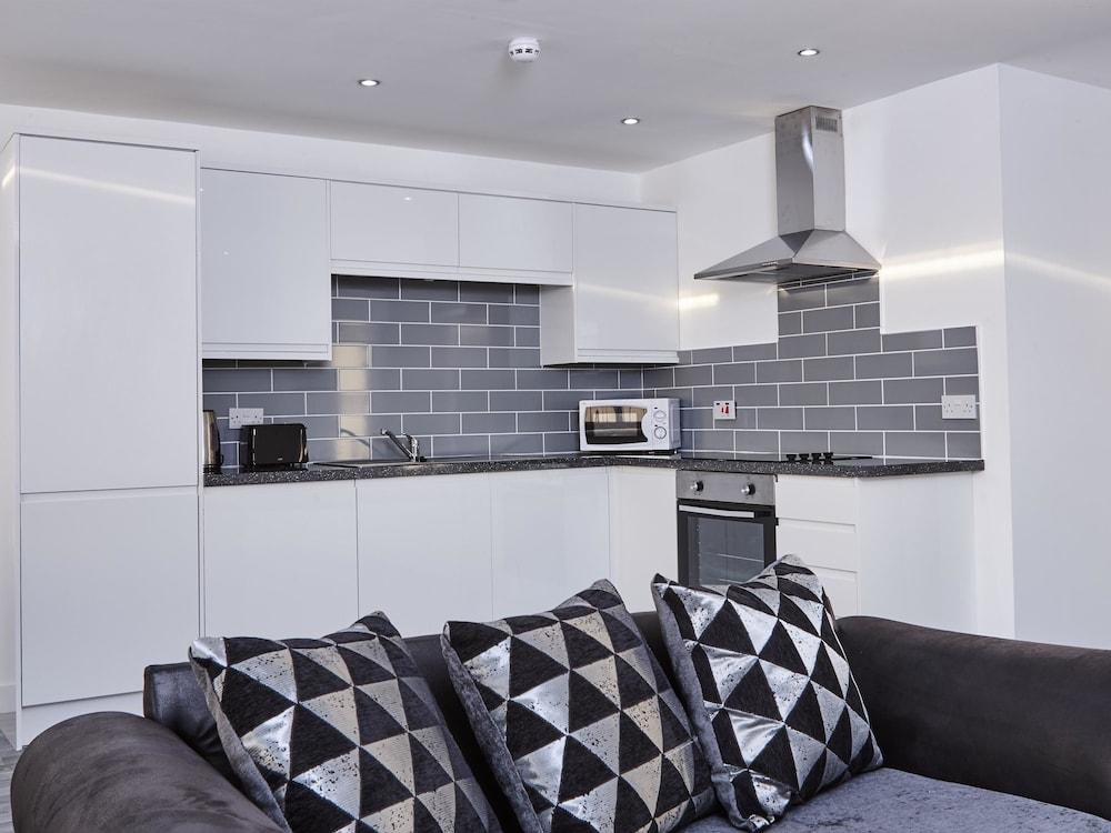 Winter Gardens Service Apartments 2