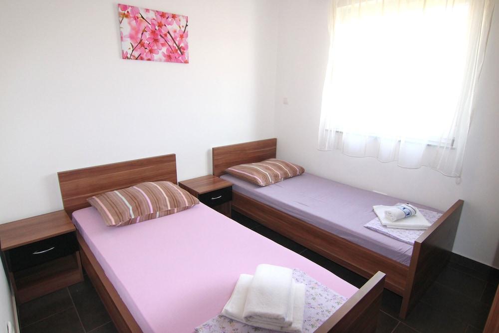 Apartments Jesen Augustin