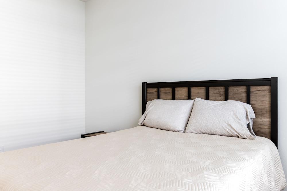 Urbanlights at Legacy West