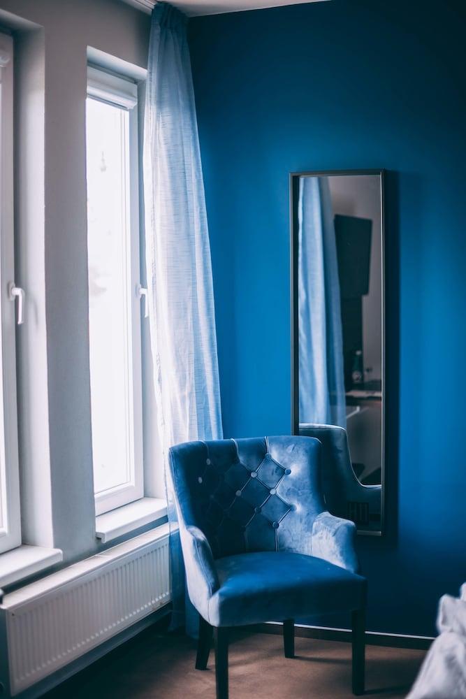 BOUTIQUE HOTEL11 with rooftop SPA