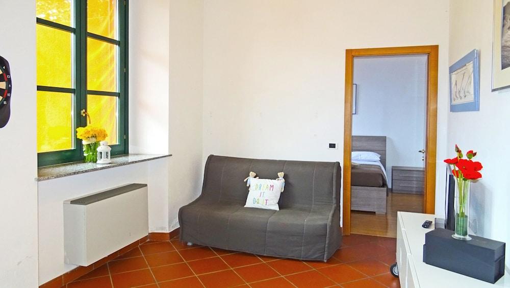 Holideal Campione Beach House