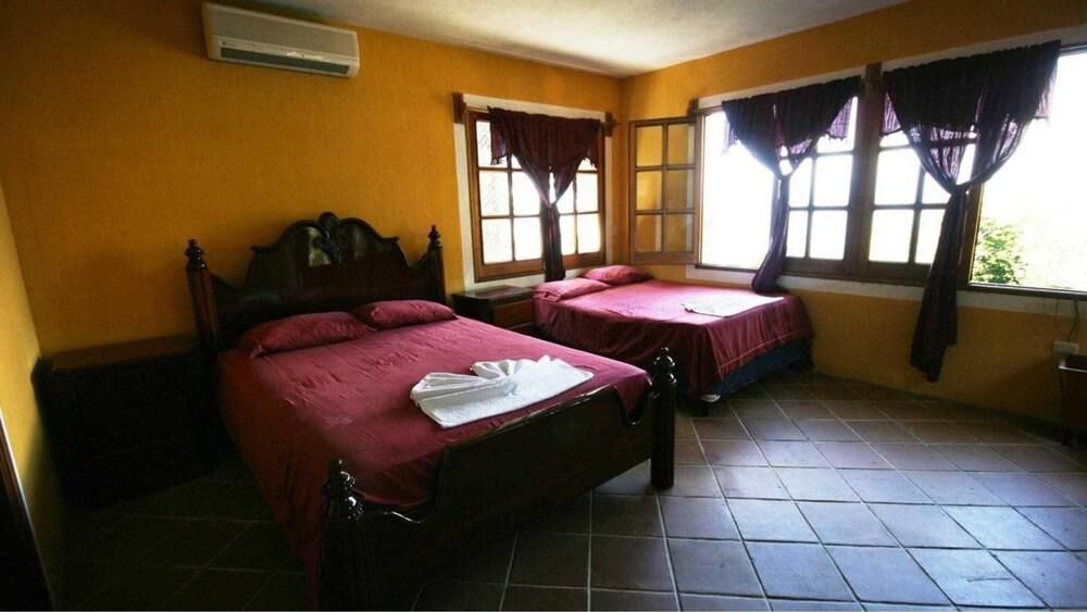 Denny's Beach Resort Hotel