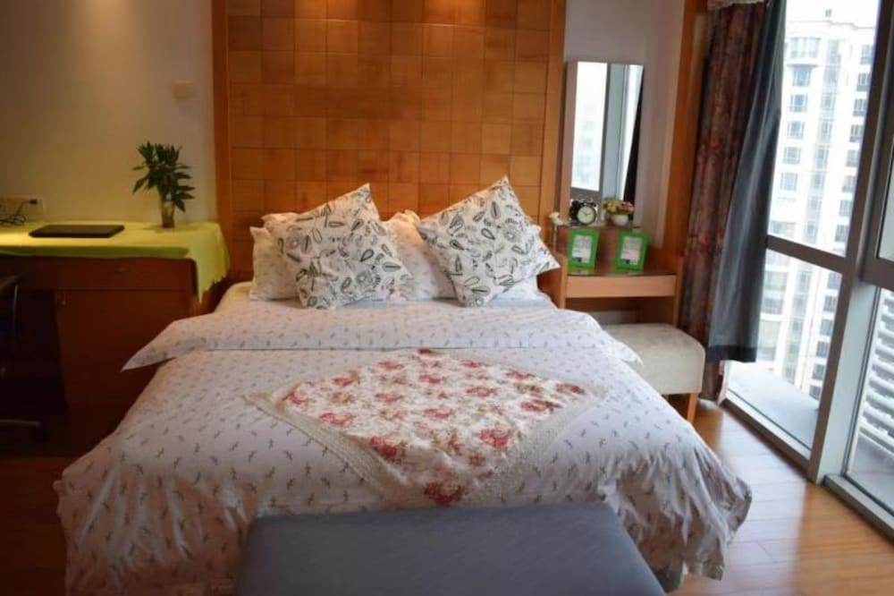 Lingnaying Business Apartment