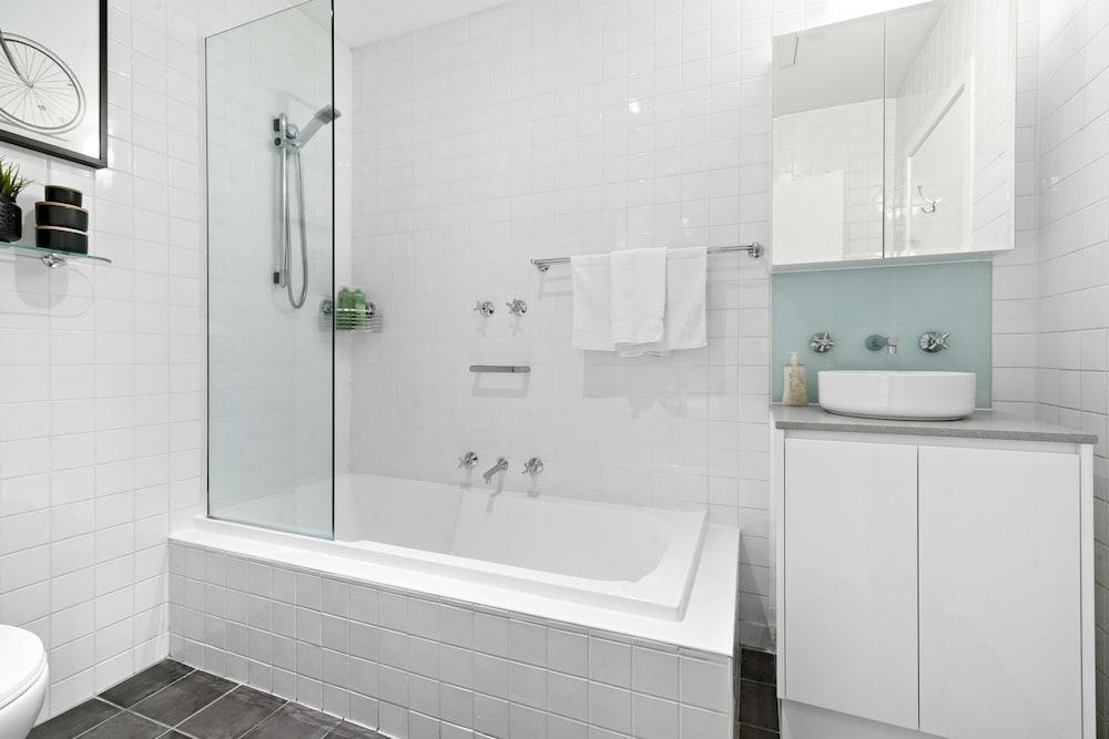 Kristina, 1BDR Melbourne Apartment