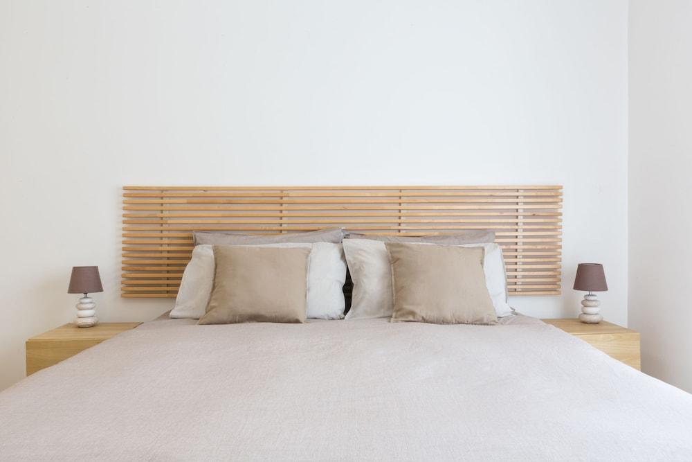 Explore the Amalfi Coast from a Cosy Home in Sorrento Centre