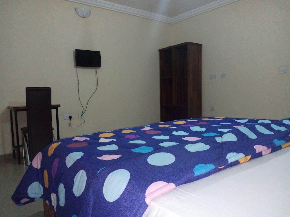 Akma Signature Hotel & Suites