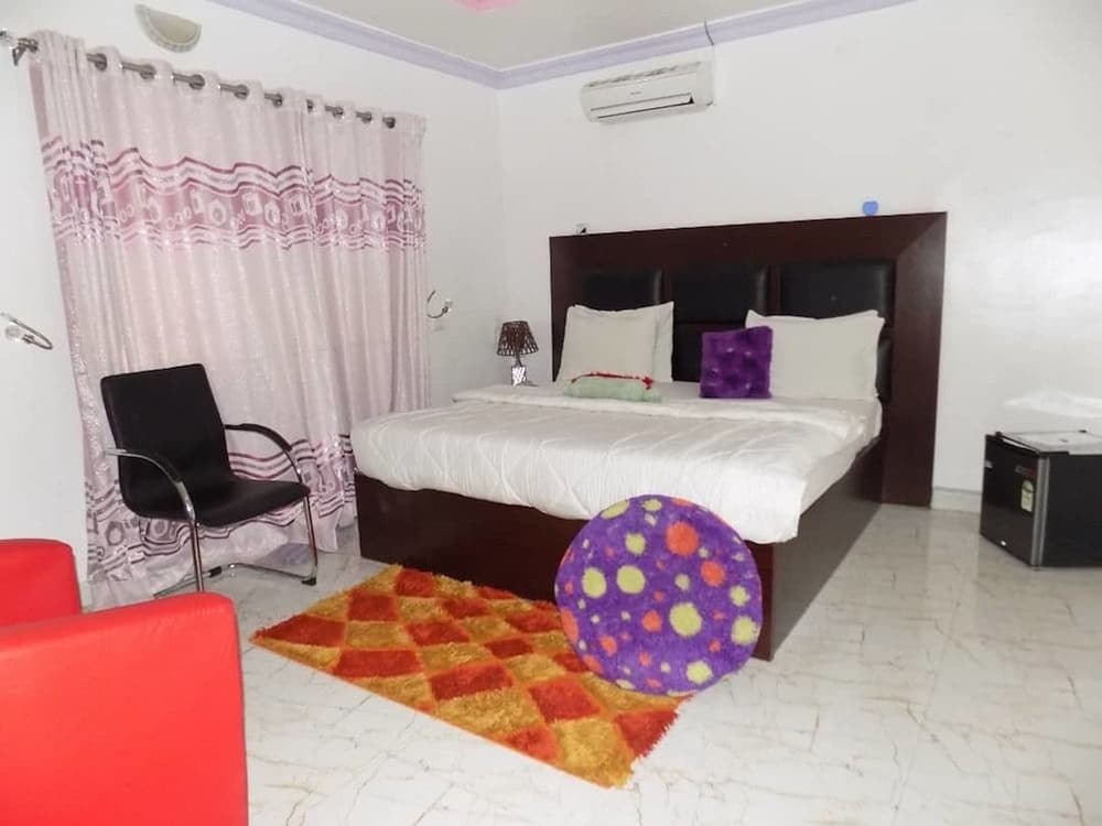 De Fellas Palace Hotel & Suites