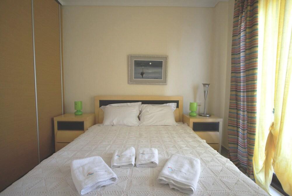 Nutsford Private Pool Villa